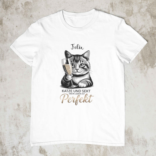 Katze und Sekt – Personalisiertes Shirt
